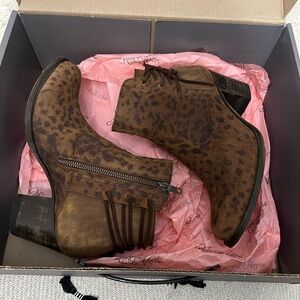Miss Macie Leopard Western Boots